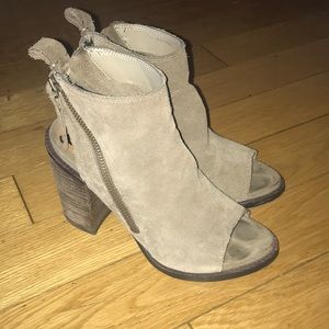 Dolce Vita heels (size 5)